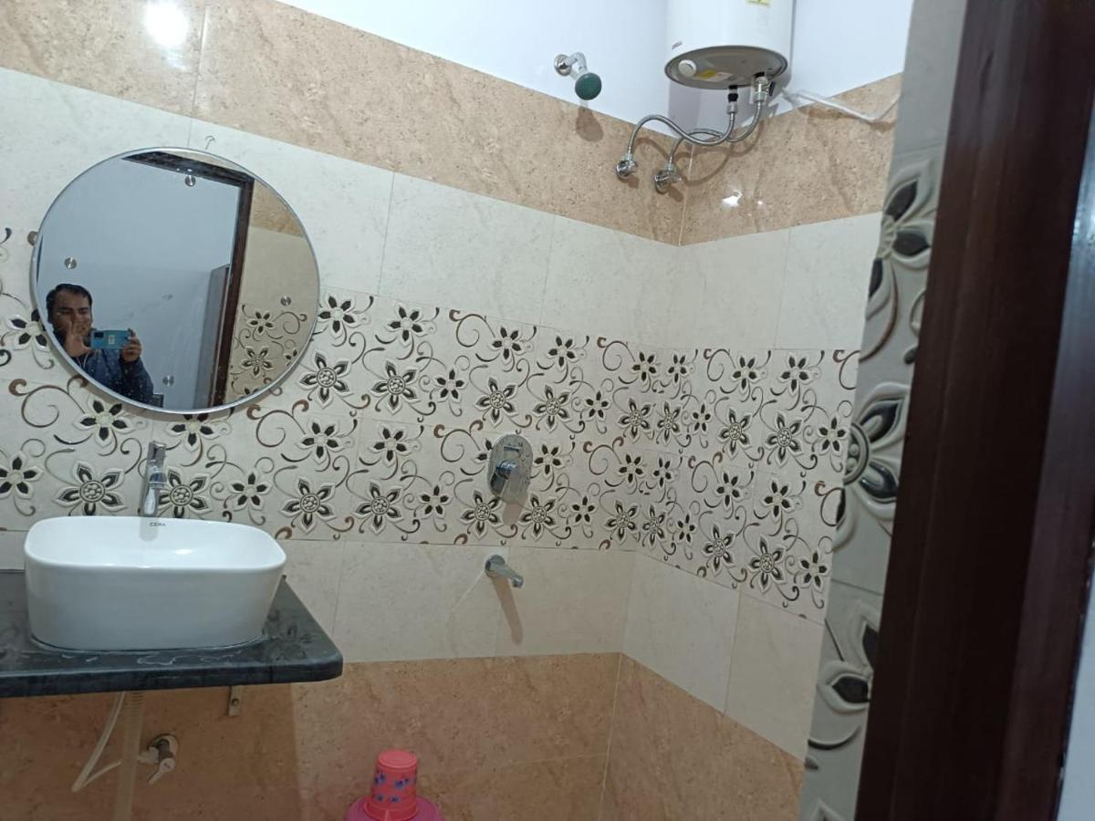 Shivalik Residency - Hotel & Banquet Hall Bāra Banki Exterior photo